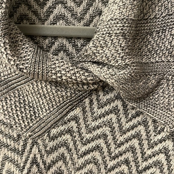 Eight Eight Eight Pull Over Cotton Sweater/Herringbone - Picture 6 of 8